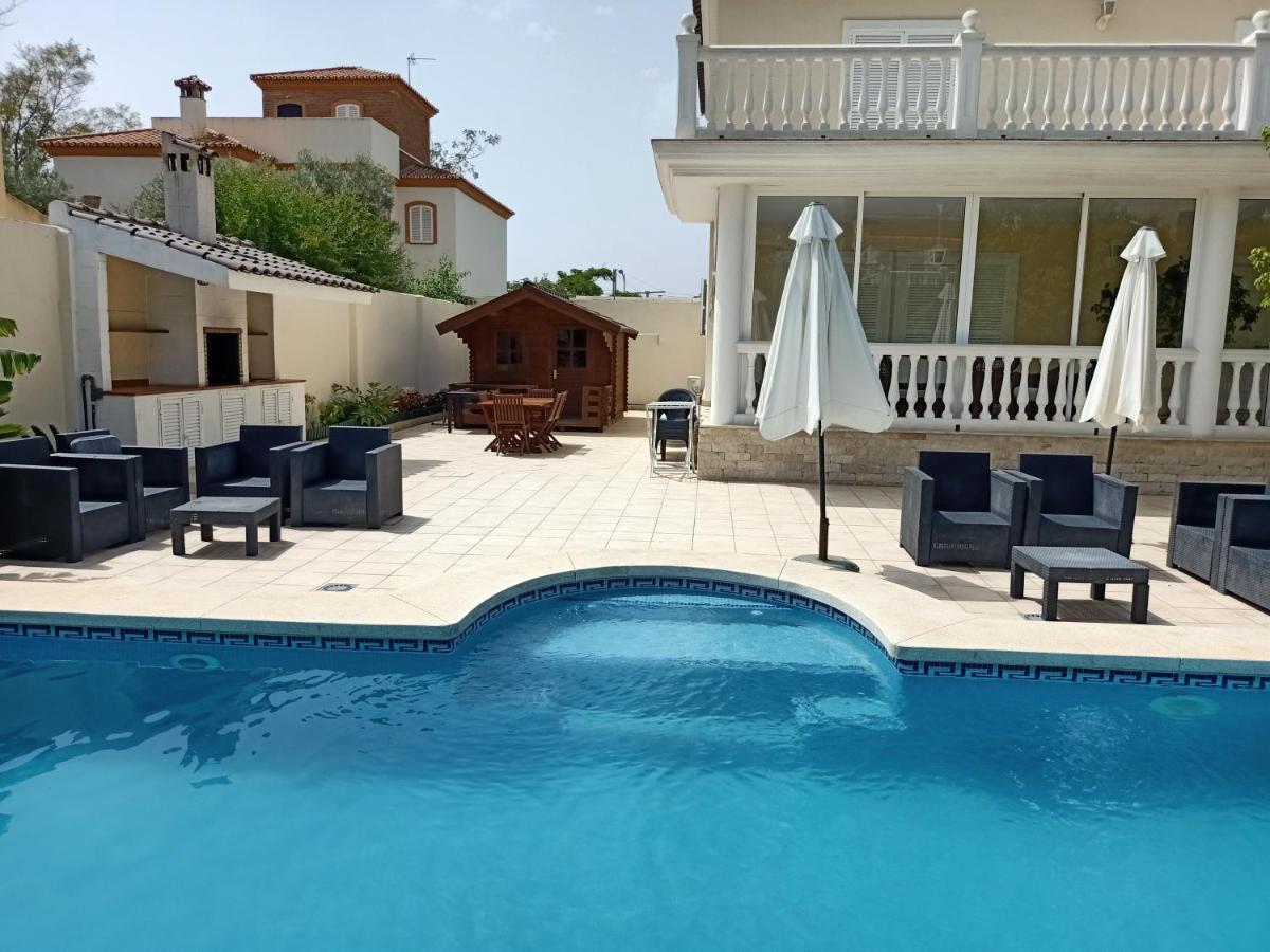 Villa De Lujo En טורמולינוס מראה חיצוני תמונה