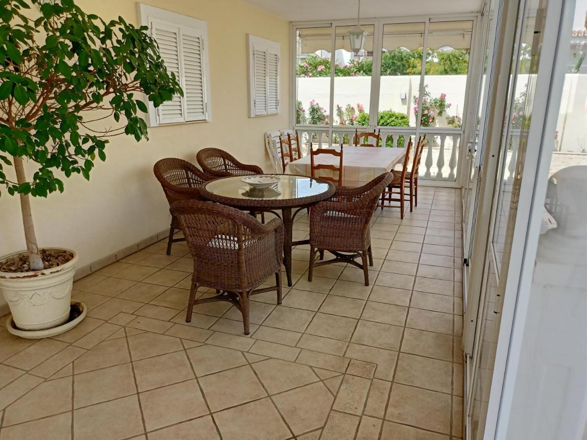 Villa De Lujo En טורמולינוס מראה חיצוני תמונה