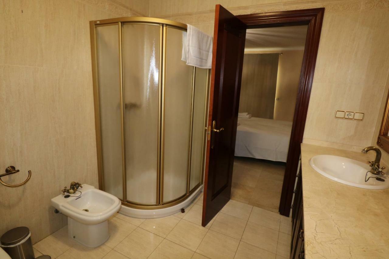 Villa De Lujo En טורמולינוס מראה חיצוני תמונה