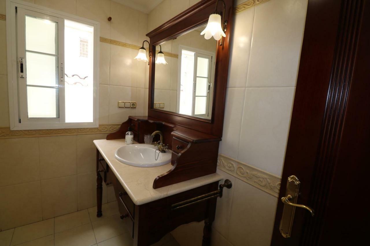 Villa De Lujo En טורמולינוס מראה חיצוני תמונה